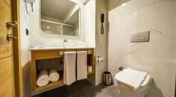 PREMIER NERGIS BEACH HOTEL & SPA
