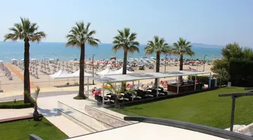 Premium Beach Hotel
