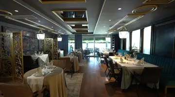Premium Beach Hotel