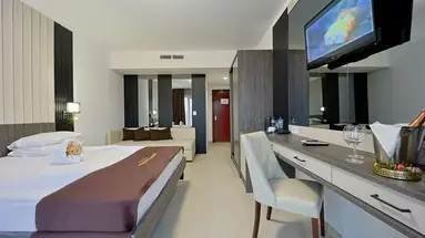 Prestige Hotel and Aquapark