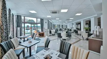 Prestige Hotel and Aquapark
