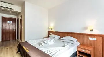Prestige Hotel and Aquapark