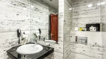 PRESTIGE HOTEL & AQUAPARK