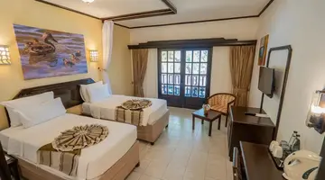 Prideinn Flamingo Beach Resort & Spa