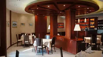 Primavera Hotel