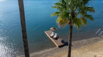 PRIME BEACH HOTEL