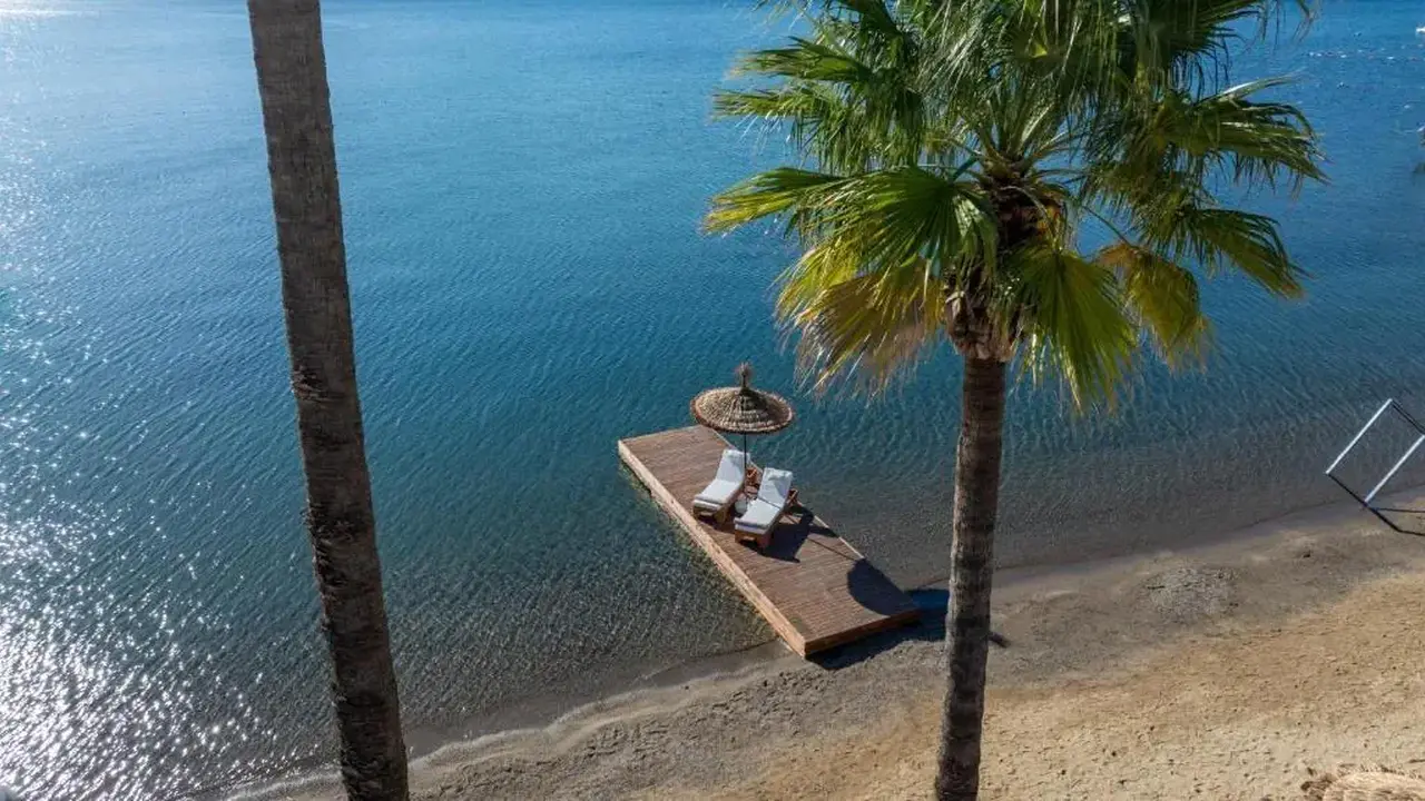 PRIME BEACH HOTEL