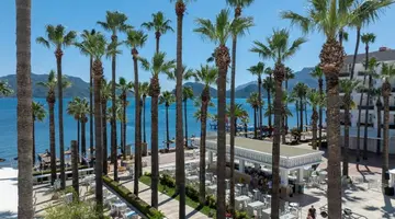 PRIME BEACH HOTEL