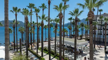 PRIME BEACH HOTEL