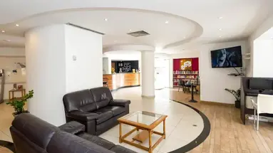 Primera Hotel