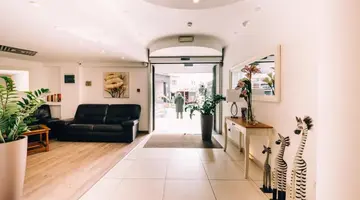 Primera Hotel