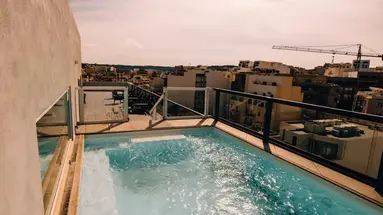 Primera Hotel