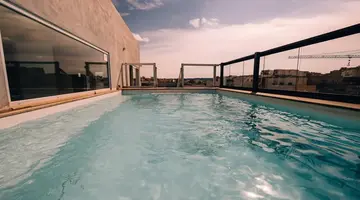 Primera Hotel