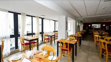 Primera Hotel