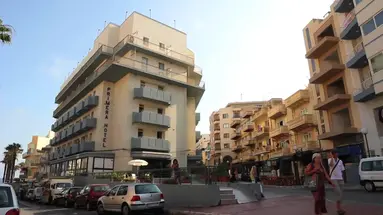 Primera Hotel