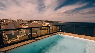 Primera Hotel