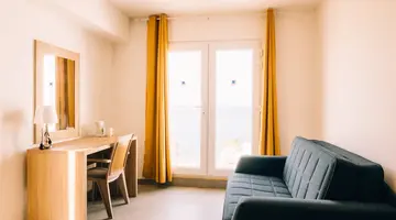 Primera Hotel