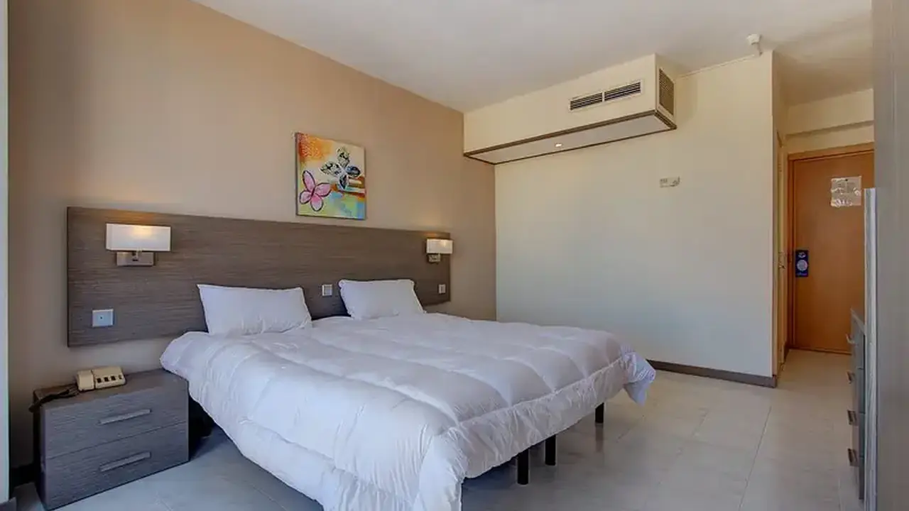 Primera Hotel