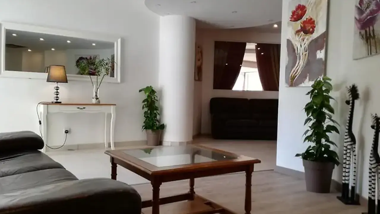Primera Hotel