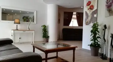 Primera Hotel