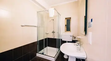 Primera Hotel