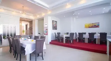 Prince Hotel