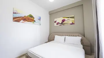 Prince Hotel