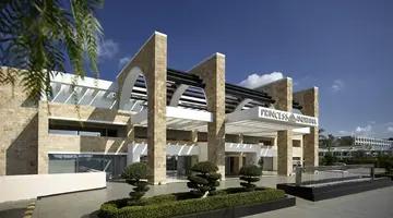 PRINCESS ANDRIANA RESORT & SPA