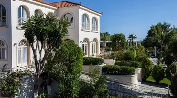 Princess Art Hotel