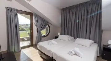 Principal New Leisure Hotel