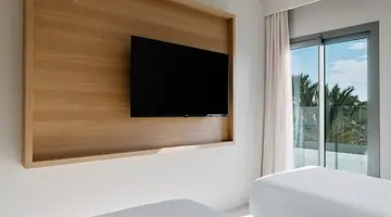 PRINSOTEL LA DORADA