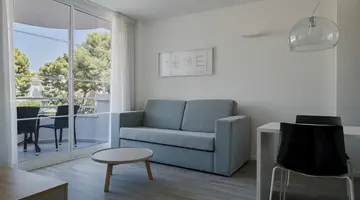 PRINSOTEL LA PINEDA