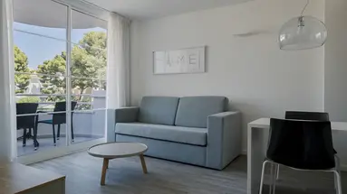 PRINSOTEL LA PINEDA