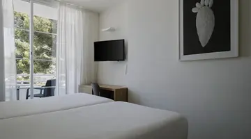 PRINSOTEL LA PINEDA