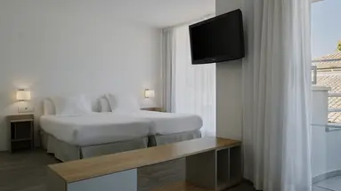 PRINSOTEL LA PINEDA