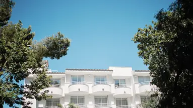PRINSOTEL LA PINEDA