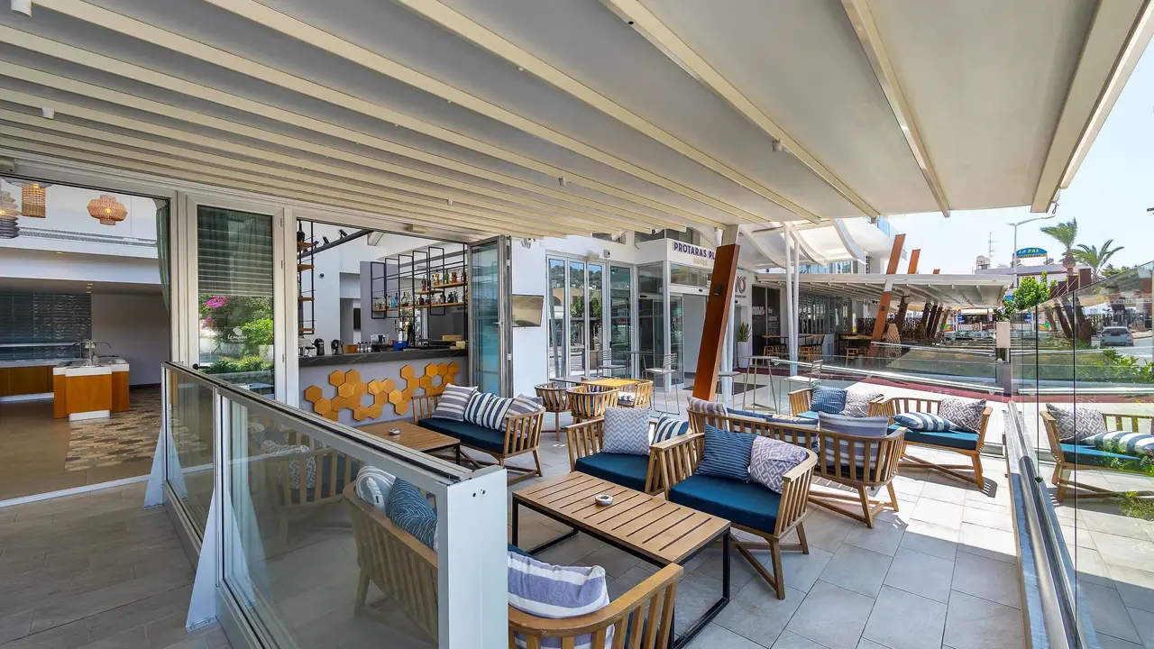 Protaras Plaza Hotel