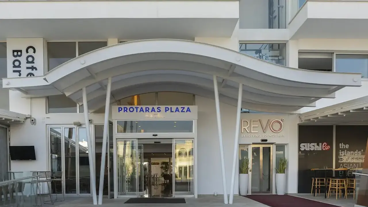 Protaras Plaza Hotel