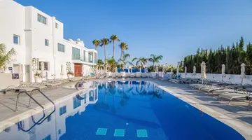 Protaras Plaza Hotel