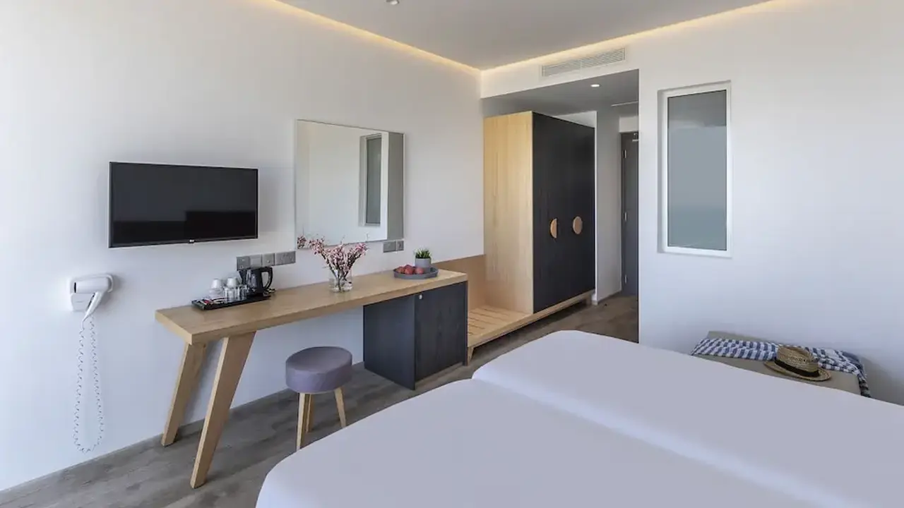 Protaras Plaza Hotel