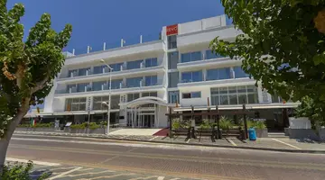 Protaras Plaza Hotel