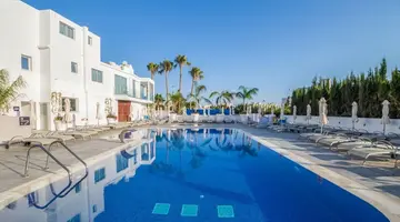 Protaras Plaza Hotel