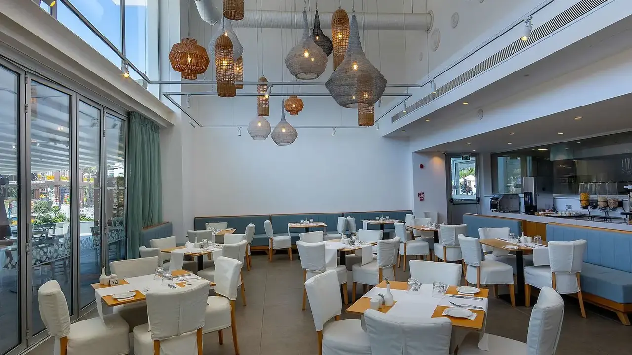 Protaras Plaza Hotel