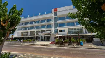 PROTARAS PLAZA HOTEL