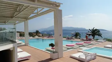 PROTEAS BLU RESORT