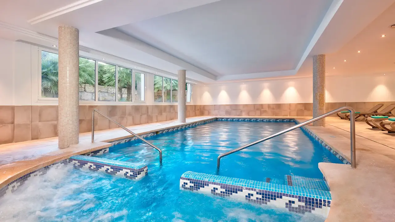 Protur Badia Park Aparthotel
