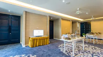 PROUD PHUKET HOTEL
