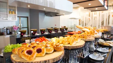 PROUD PHUKET HOTEL