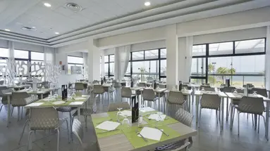Puente Real Hotel
