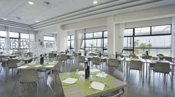 Puente Real Hotel